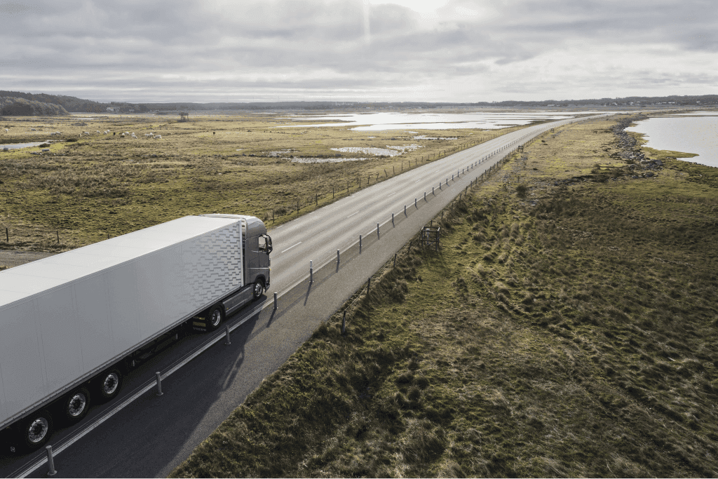 From fragmented logistics data to full control of both costs and emissions